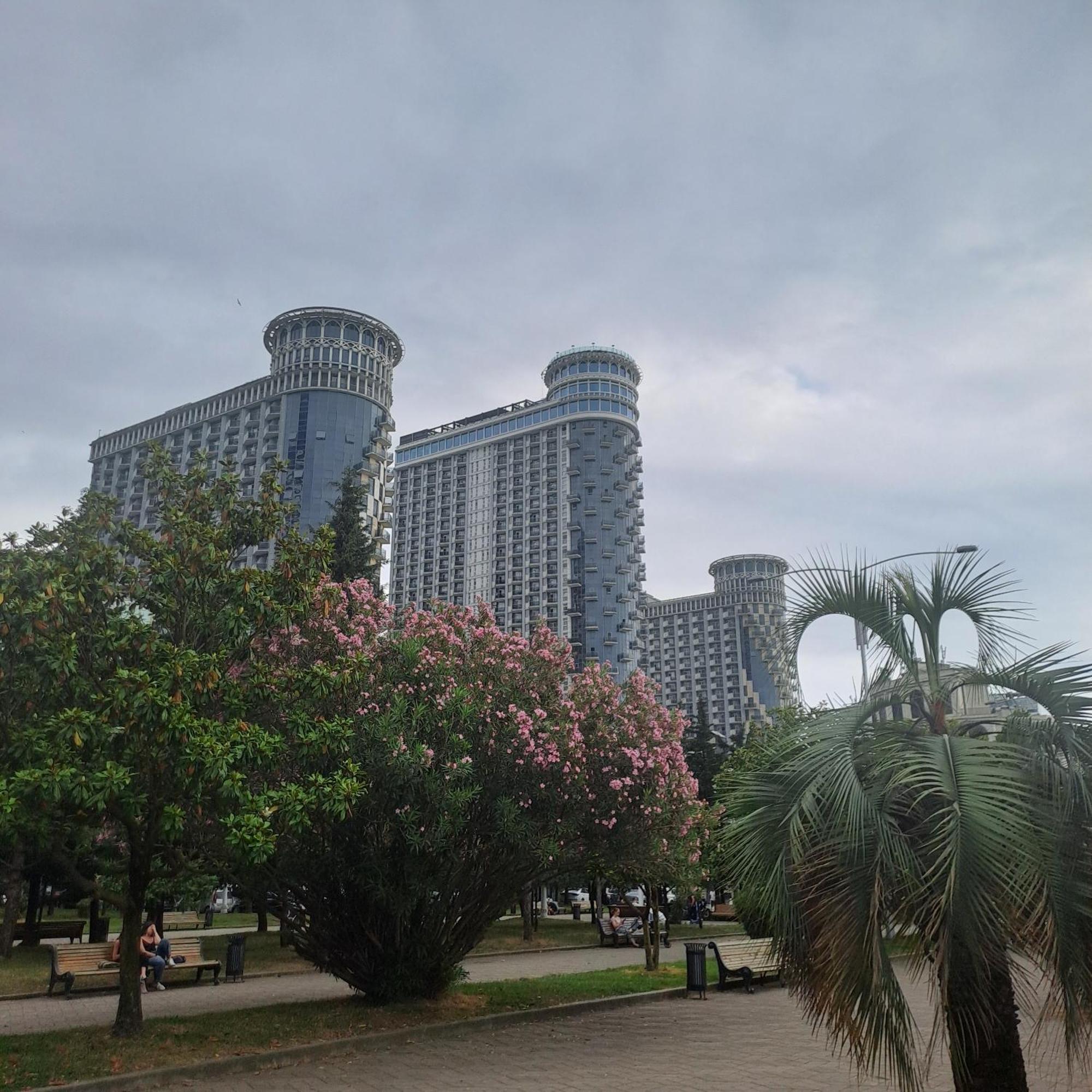 公寓 Orbi Sea Towers Sea Wiev 巴统